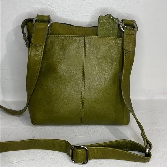 Osgoode Marley olive leather crossbody bag w tons of storage